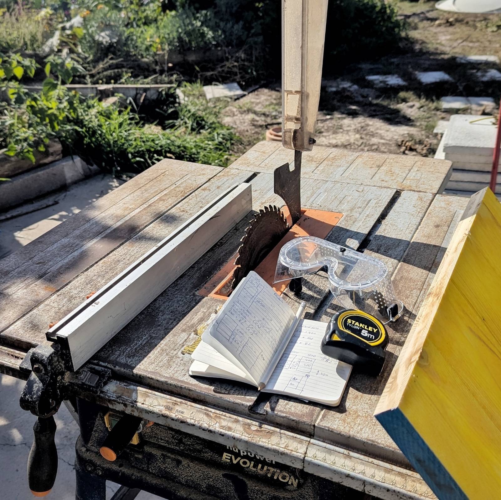 materiel-decoupe-bois
